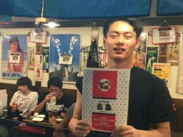 炭火焼鳥吉鳥のスタッフ写真